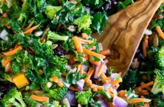 Simple Kale Salad with Recent Lemon Dressing